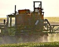 
		Curs de nivell bàsic de manipulador i aplicador de productes fitosanitaris
	